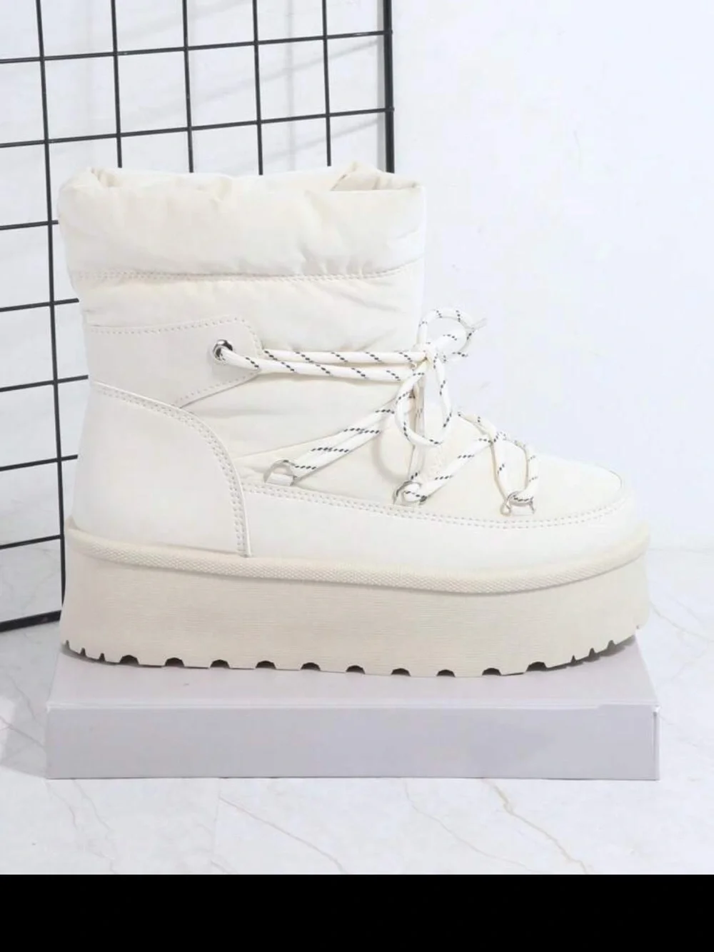 Flatform / Platform Lace-Up Women's White Boots - Picture 3 of 7
